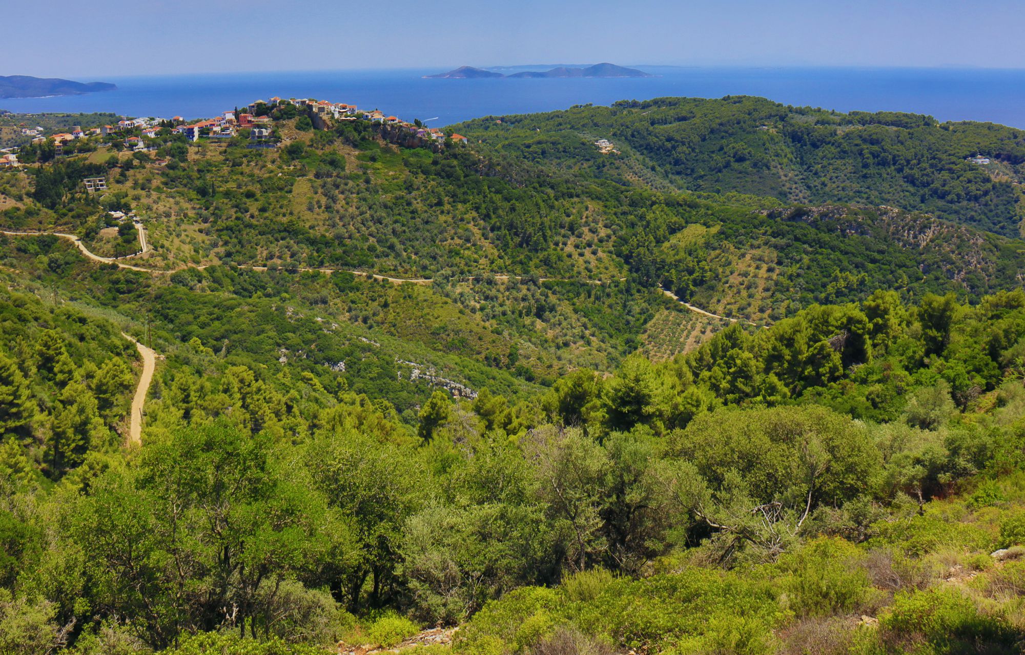 Alonnisos topoguide: Typical landscape of Alonnisos - the area around Chora
