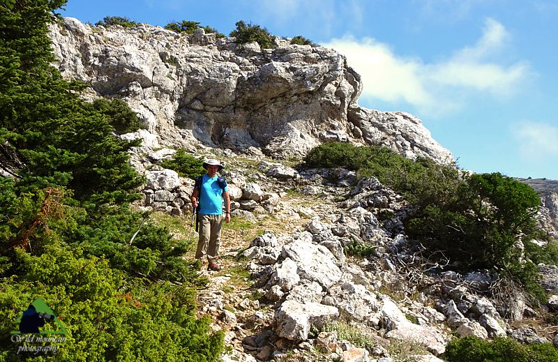 Δυτική Πάρνηθα: Στο πέρασμα της Σκάλας Πάρνηθα topoguide