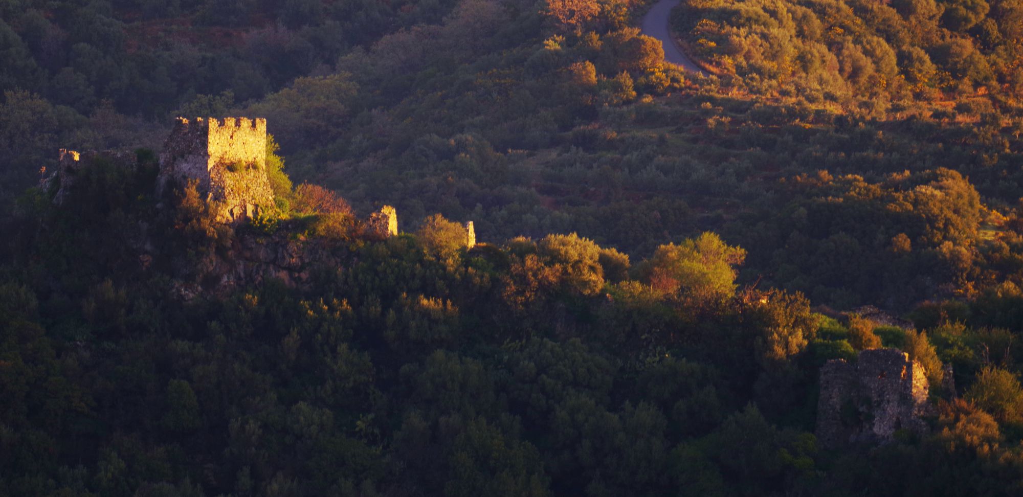 Γύθειο topoguide: Το κάστρο της Μπαρδούνιας