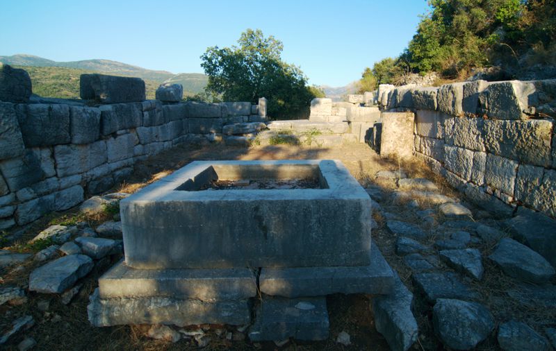 Φιγάλεια: Ο ναός της Αθηνάς Αρκαδικά Μονοπάτια topoguide