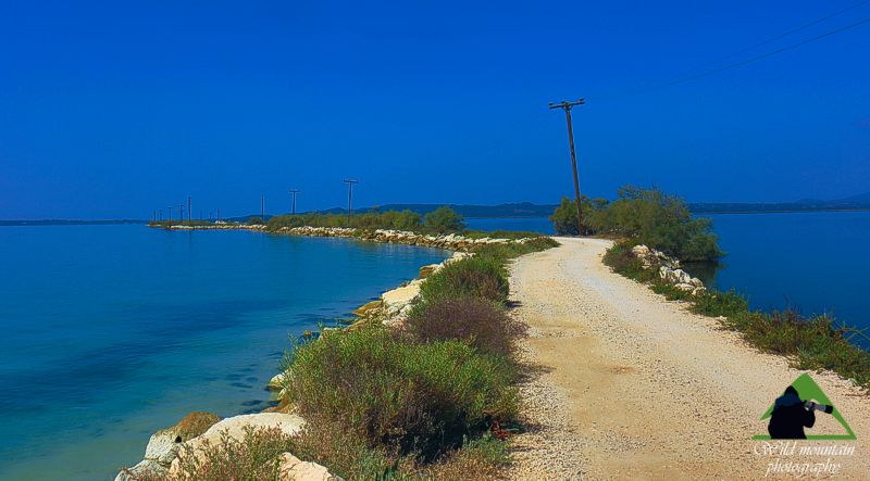 Περιήγηση στο Ε.Π. Υγροτόπων Αμβρακικού: Το βατό ανάχωμα της Σαλαώρας Περιήγηση στο Ε.Π. Υγροτόπων Αμβρακικού