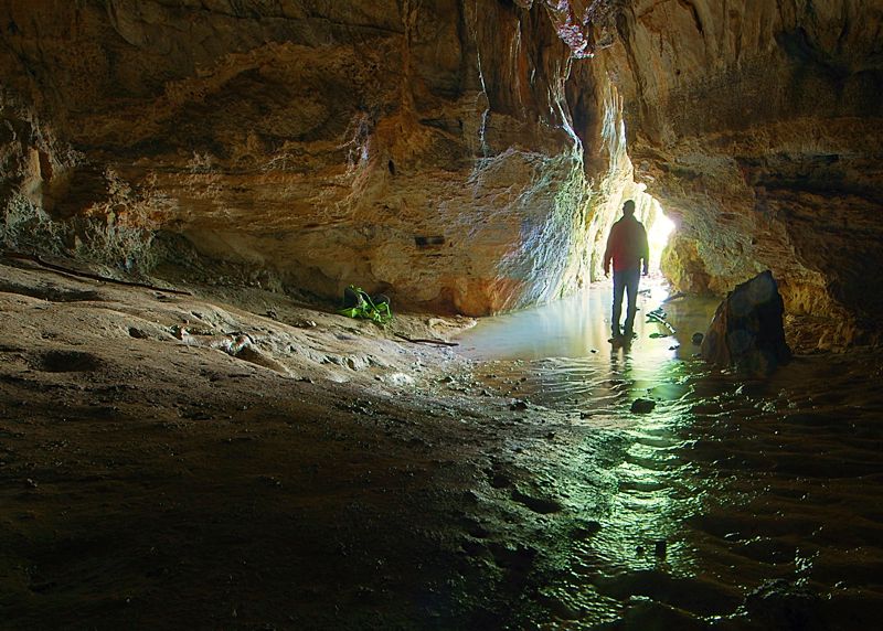 Εθνικός Δρυμός Πάρνηθας: Η σπηλιά του Πανός, κοινός κρίκος του γεωλογικού και του αρχαιολογικού πλούτου της Πάρνηθας